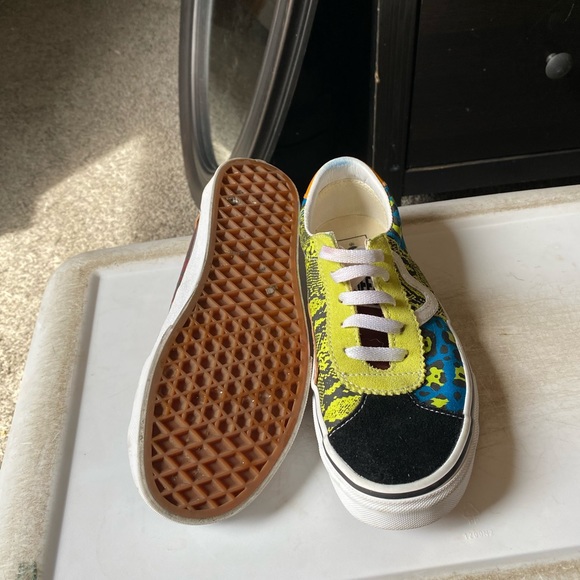 Women’s vans - Picture 3 of 3